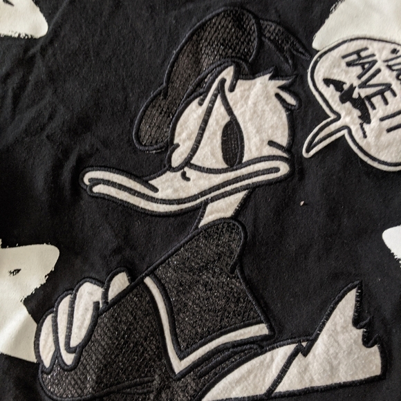 Cool Oversized Black T-shirt - Picture 3 of 7